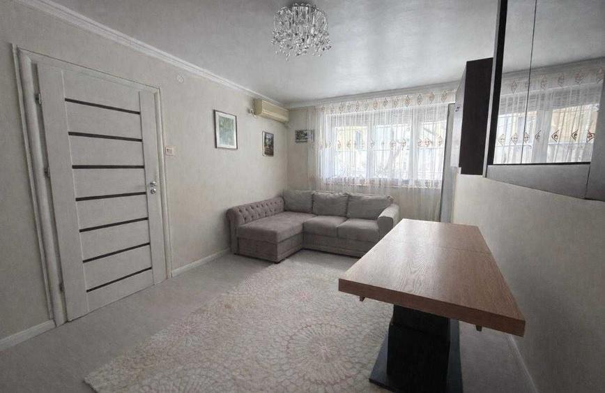 Apartament cu 3 camere semidecomandat, mobilat în Dorobanți