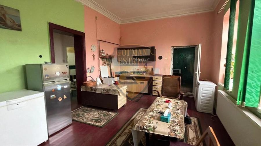 Casă cu 4 camere cu Teren 1025 Mp în Lumina