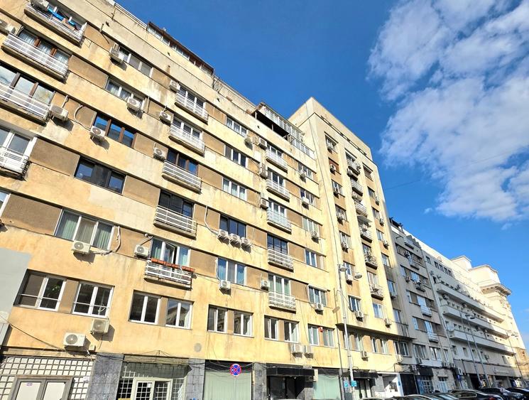 Spațiu comercial, de 218 mp, în Universitate