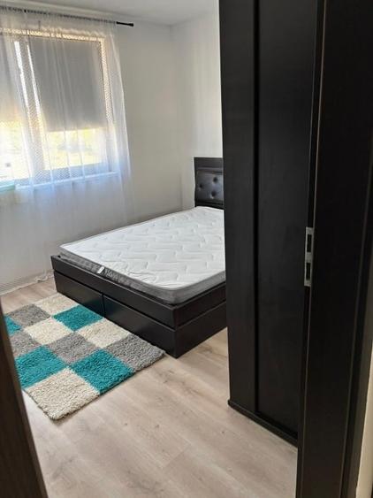Apartament cu 2 camere semidecomandat, mobilat în Giroc