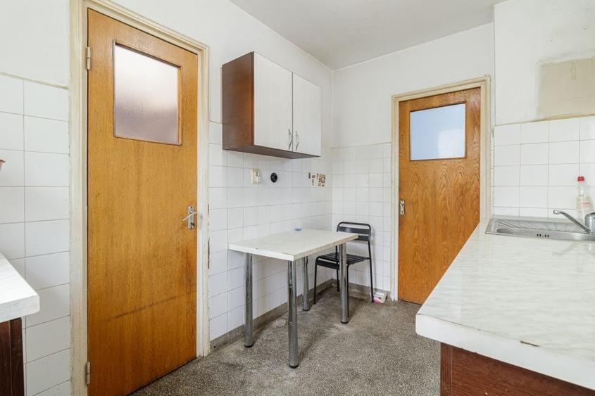 Apartament cu 3 camere decomandat în Militari