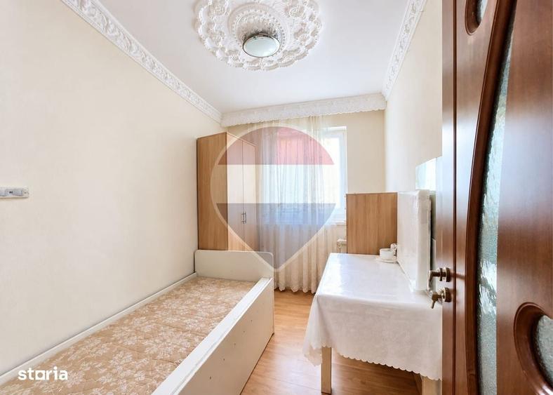 Apartament cu 3 camere decomandat în Central