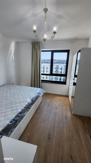 Apartament cu 3 camere semidecomandat în Dâmbul Rotund