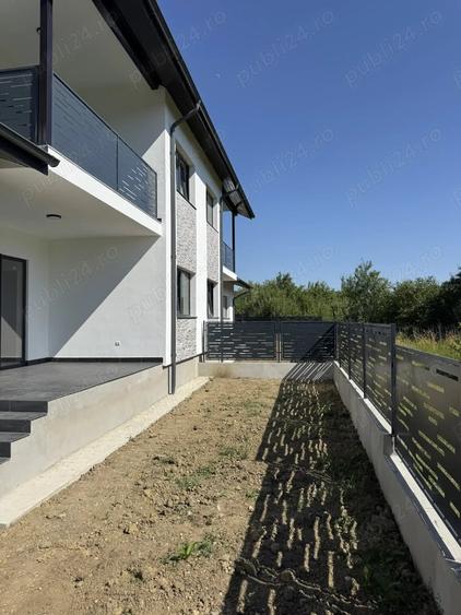 Casă cu 4 camere cu Teren 1500 Mp în Central