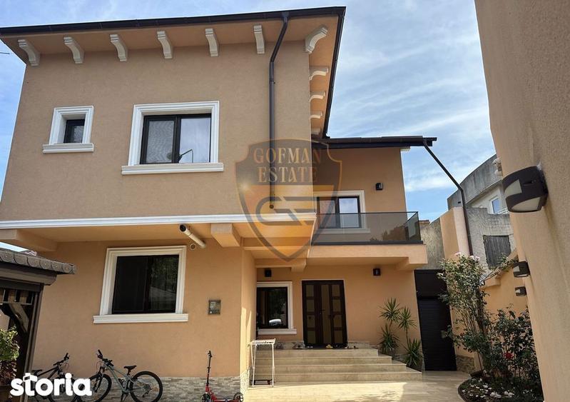 Casă cu 6 camere cu Teren 188 Mp în Central