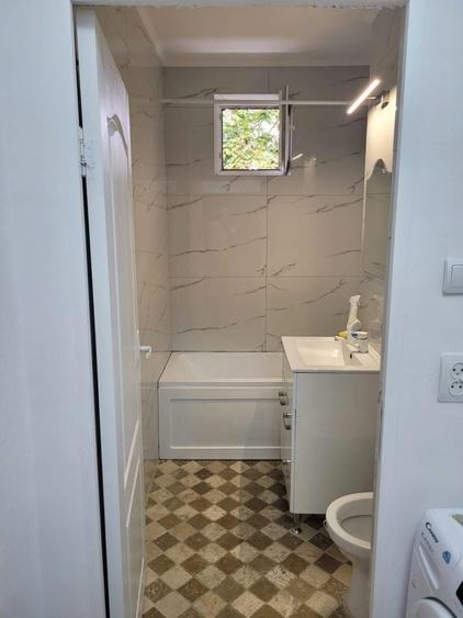 Apartament cu 3 camere decomandat în Dacia