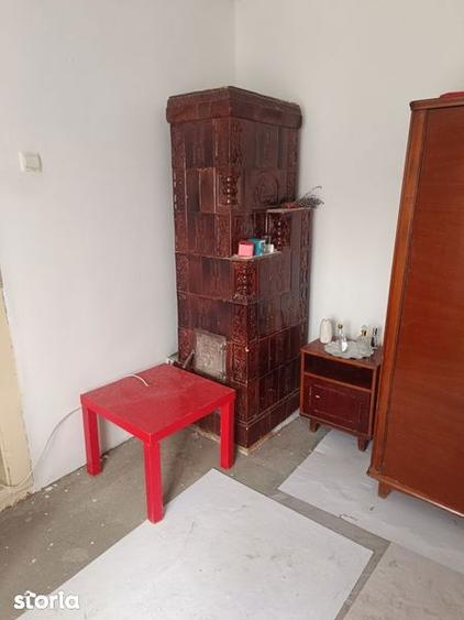 Casă cu 2 camere cu Teren 90 Mp în Bucu