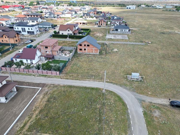 Teren Construcții intravilan de 500 mp, în Vladimirescu