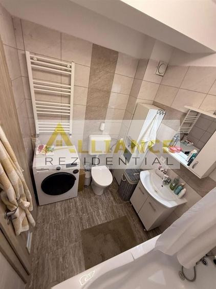 Apartament cu 2 camere decomandat, mobilat în Sud