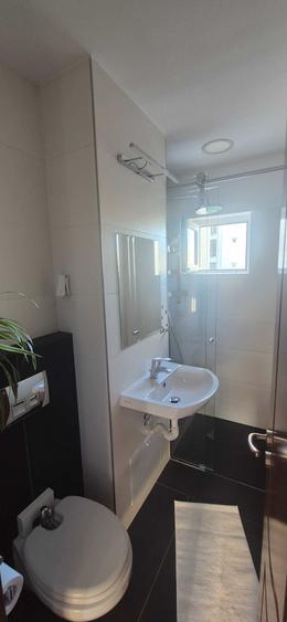 Apartament cu 4 camere decomandat în Pandurilor