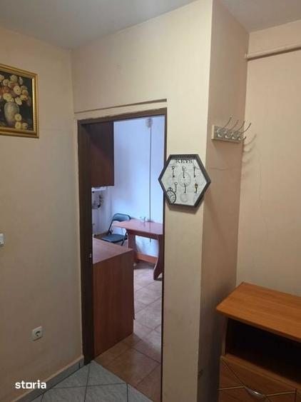 Garsonieră decomandată în Ipotești