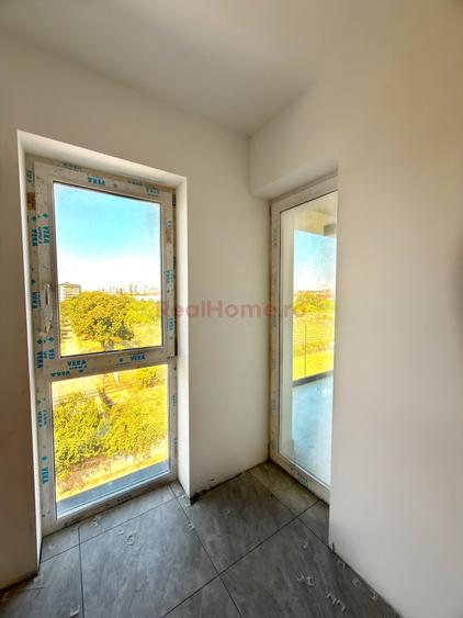 Apartament cu 4 camere decomandat în 1 Decembrie 1918