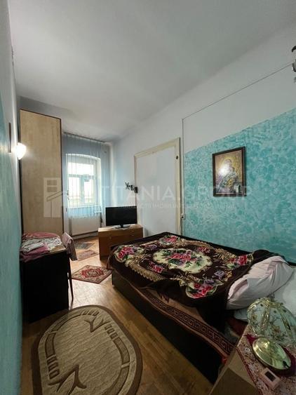 Apartament 3 camere, curte comună, Centrul Istoric Schei - 4