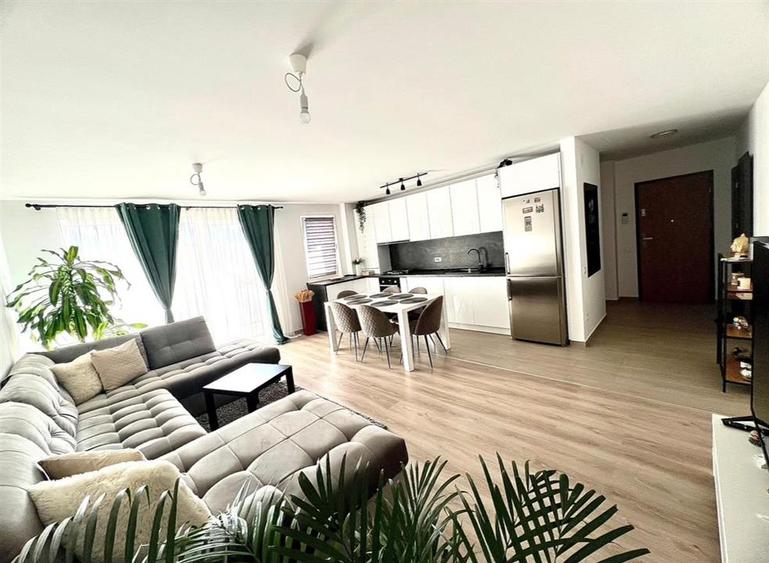 Apartament cu 2 camere decomandat în Răcădău