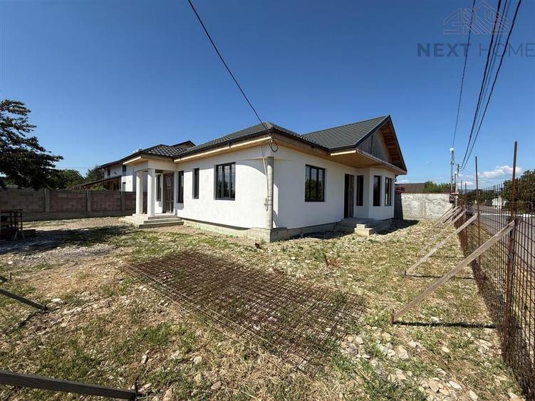 Casă cu 3 camere cu Garaj în Gară