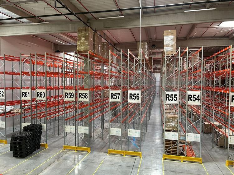 Spațiu industrial, de 7,000 mp, în Giarmata