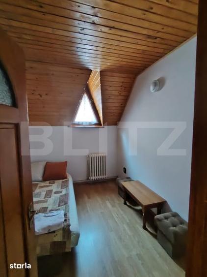 Casă cu 5 camere cu Teren 226 Mp în Sovata