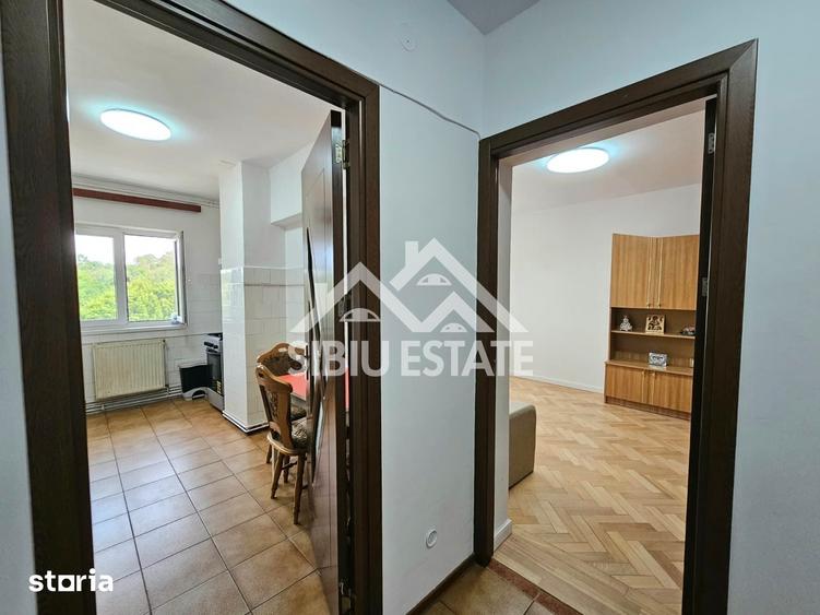 Apartament cu 2 camere decomandat în Valea Aurie