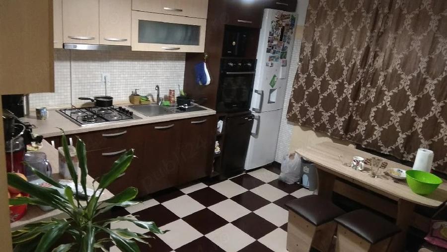 Casă cu Teren 300 Mp în Central