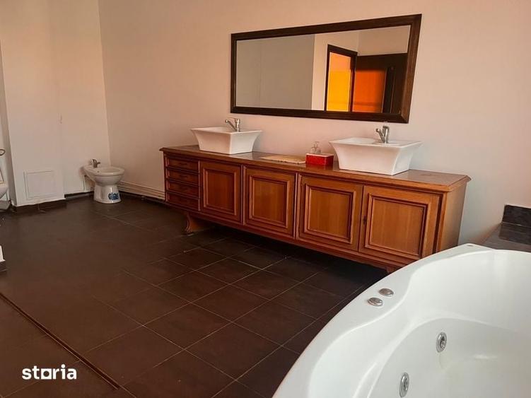 Apartament cu 4 camere în Zimbru