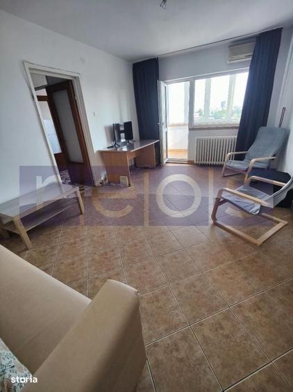 Apartament cu 4 camere semidecomandat în Ștefan cel Mare