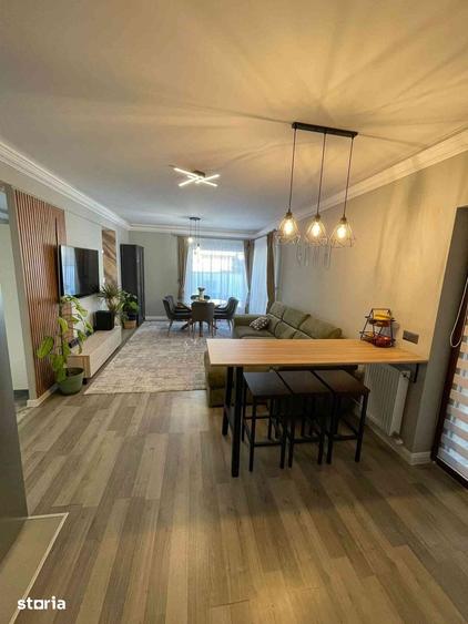 Casă cu 3 camere cu Teren 500 Mp în Recea