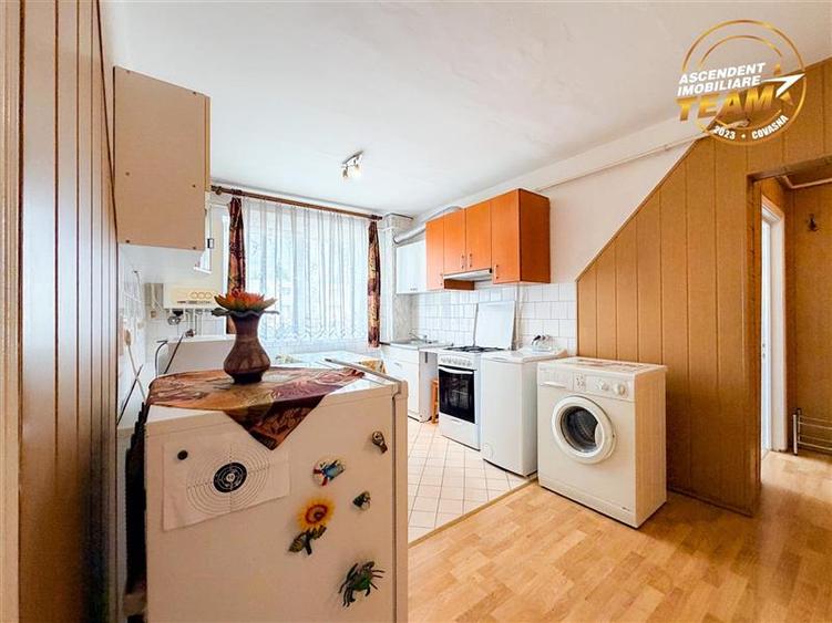 Apartament cu 3 camere nedecomandat în Gării