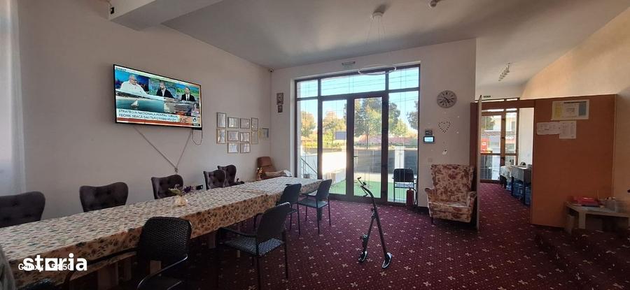 Casă cu 8 camere cu Teren 300 Mp în Chitila