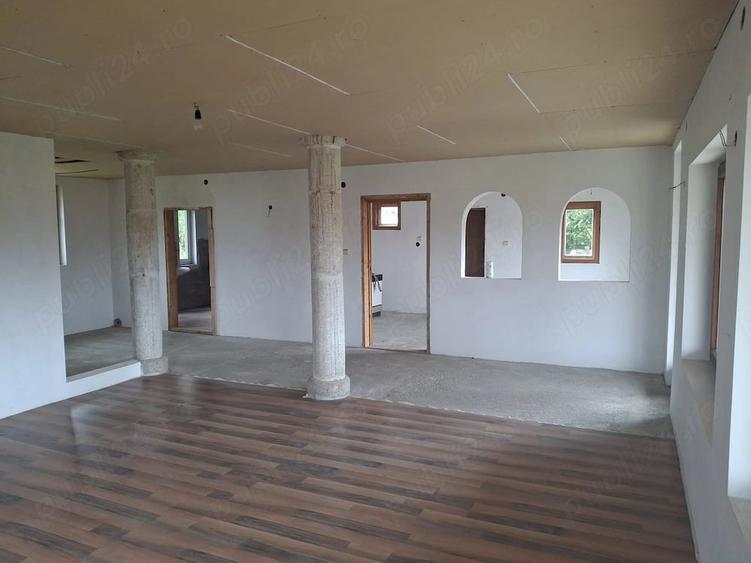 Casă cu Teren 430 Mp în Măgura