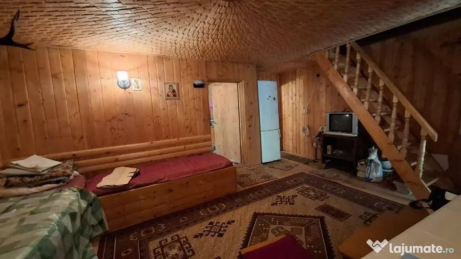 Apartament cu 4 camere în Lepșa