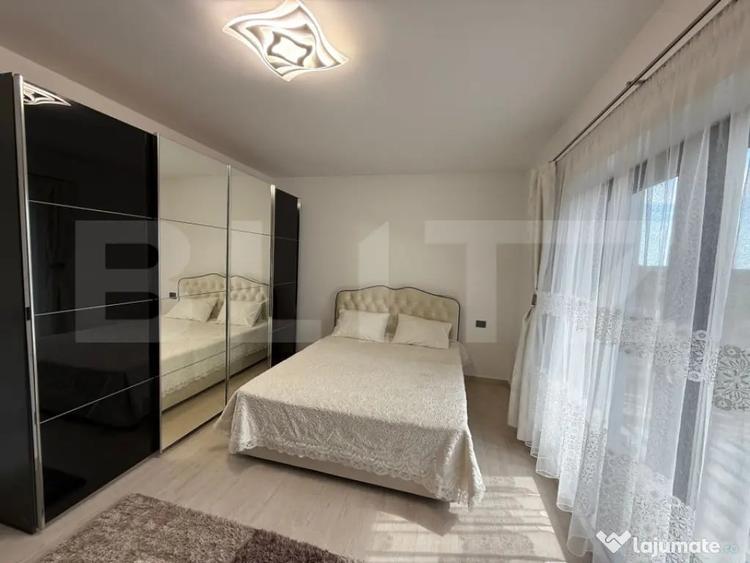 Casă cu 5 camere cu Teren 3500 Mp în Viile Satu Mare