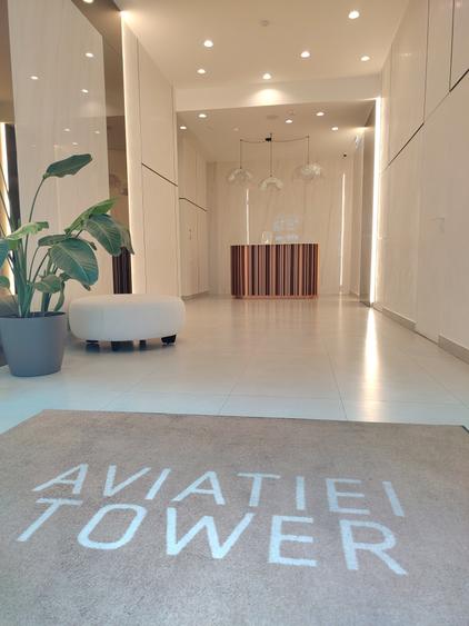 Apartament cu 3 camere semidecomandat în Aviației
