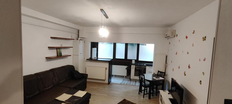 Apartament cu 3 camere decomandat în Chiajna