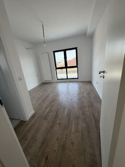 Casă cu 4 camere cu Teren 275 Mp în Jilava