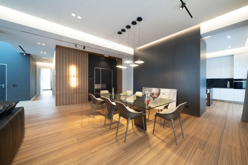 Penthouse cu 5 camere decomandat, mobilat în Băneasa