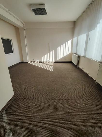 Birou, de 490 mp, în Zorilor