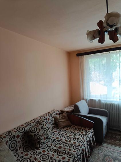 Apartament cu 2 camere semidecomandat în Rogerius