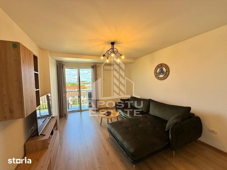 Apartament cu 2 camere, mobilat în Est
