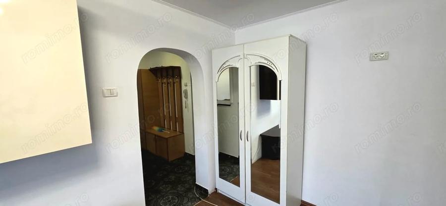 Apartament 3 camere de vanzare Cranga?i 75 mp bloc 1982 - 3