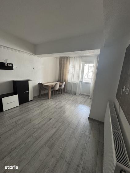 Apartament cu 2 camere decomandat în Cornitoiu