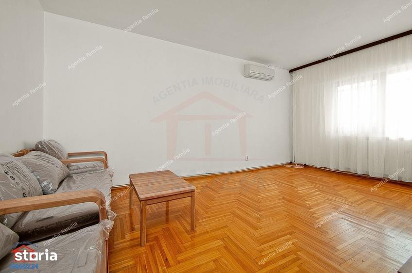 Apartament cu 2 camere decomandat în Port