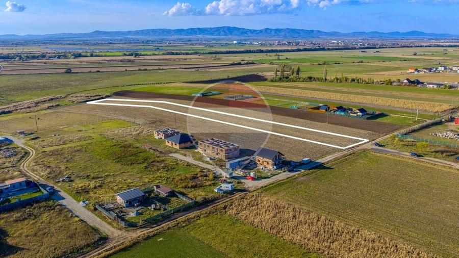 Teren Construcții intravilan de 8900 mp, în Sânpetru