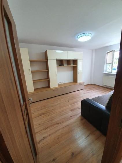 Apartament 2 camere decomandat , etaj 1 , Calea Sagului - 3