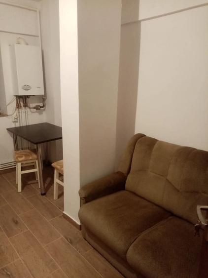 Garsonieră decomandată în Griviței