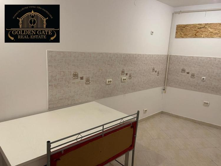 Apartament cu 4 camere decomandat în Universitate