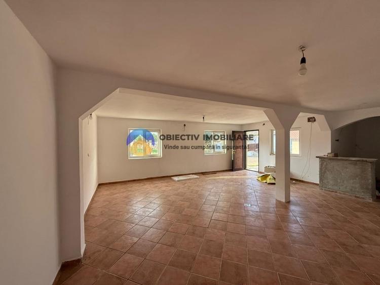 Casă cu 1 camere cu Teren 193 Mp în Rediu