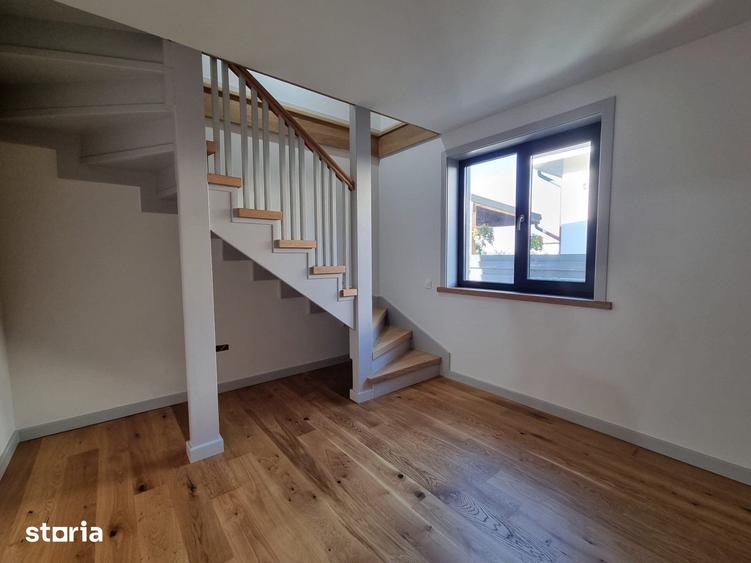 Casă cu 5 camere cu Teren 357 Mp în Central