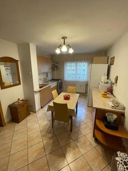 Apartament cu 2 camere semidecomandat în Colentina