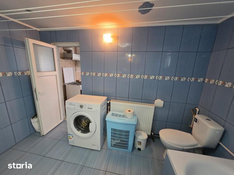 Casă cu 6 camere cu Teren 557 Mp în Berceni