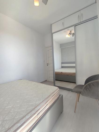 Apartament cu 3 camere decomandat în Bucșinescu
